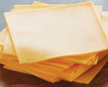 7 Cheeses You Should Never Put In Your Body